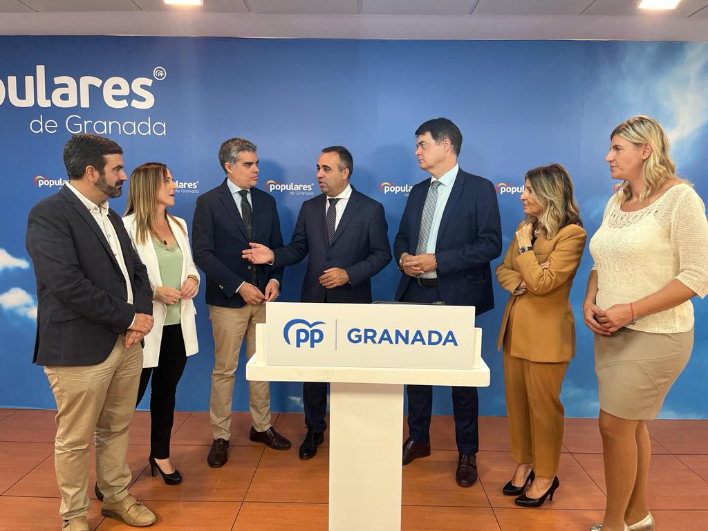 El PP pide a los socialistas de Granada que recapaciten, defiendan